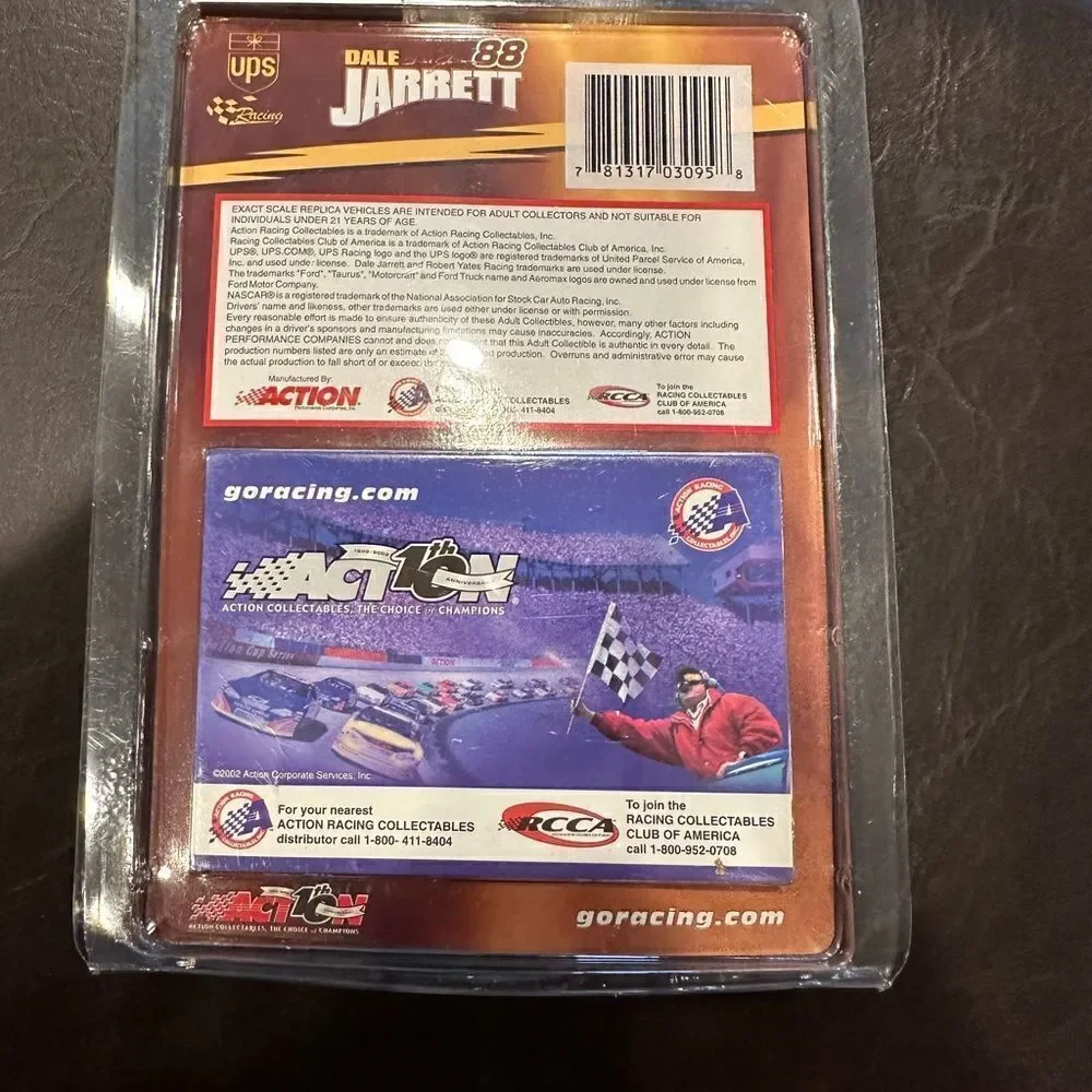 Die cast car lot. Vintage. Sealed 12 cars total will part out upon request.